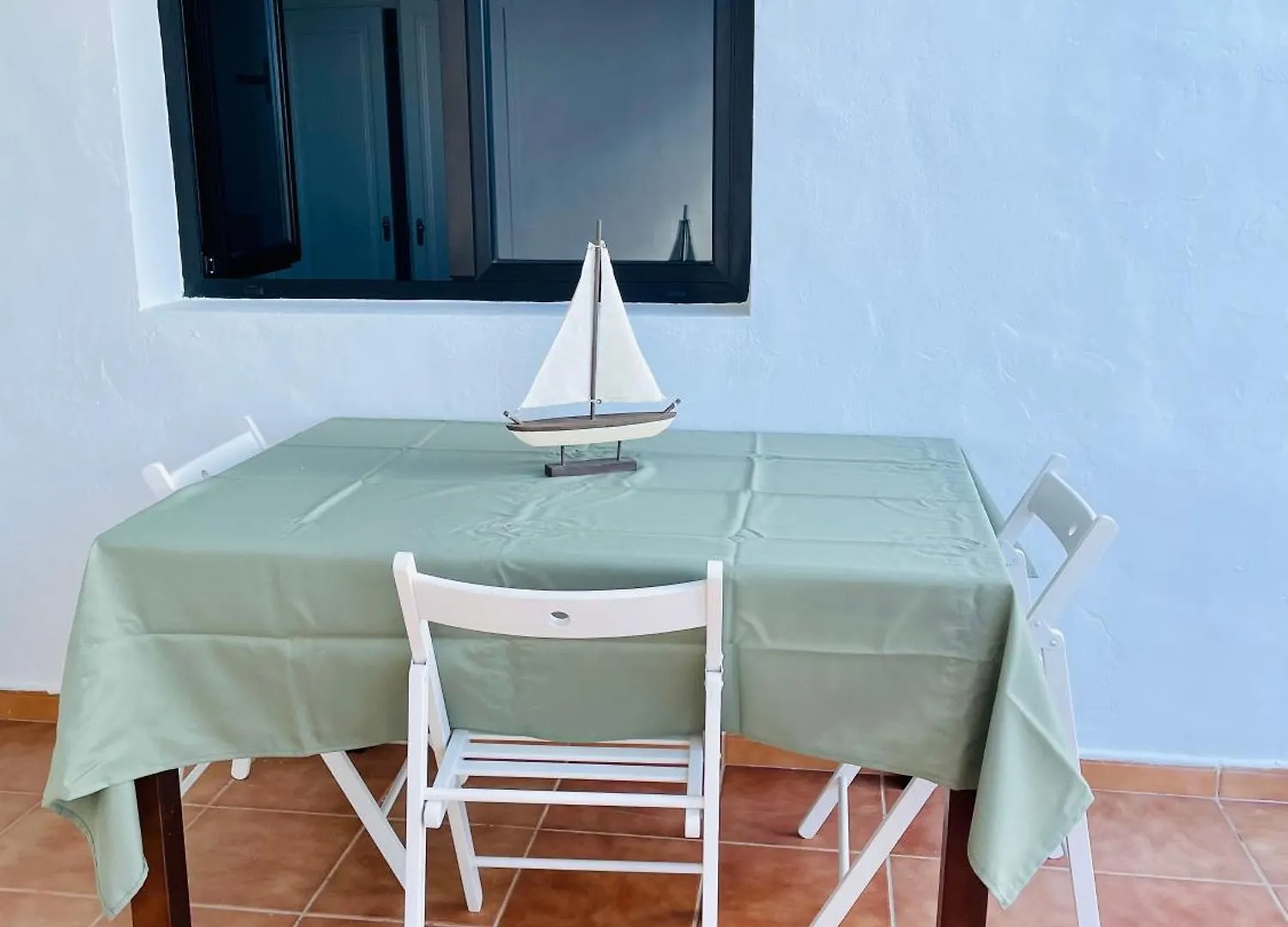 Apartamento Con Amplia Terraza En La Playa Puerto del Carmen  0*, Puerto del Carmen (Lanzarote) Hiszpania