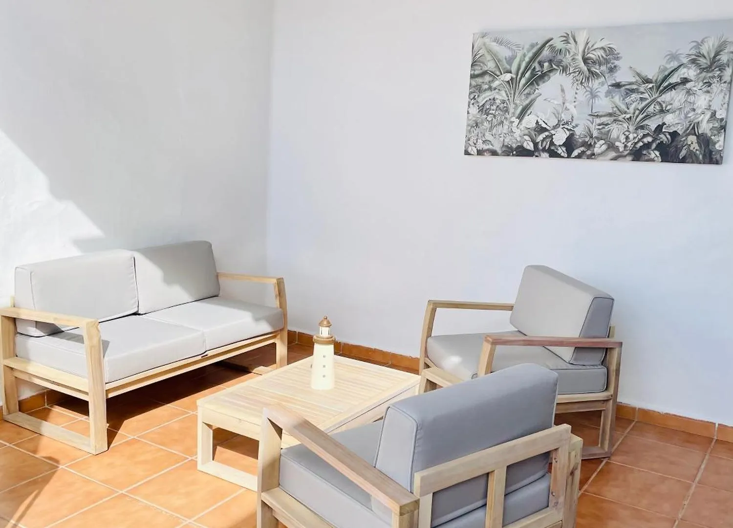 Apartamento Con Amplia Terraza En La Playa Puerto del Carmen  Apartament Puerto del Carmen (Lanzarote)